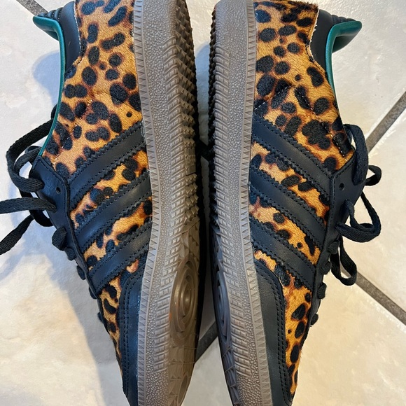 Adidas Leopard Print Sambas - Picture 6 of 16